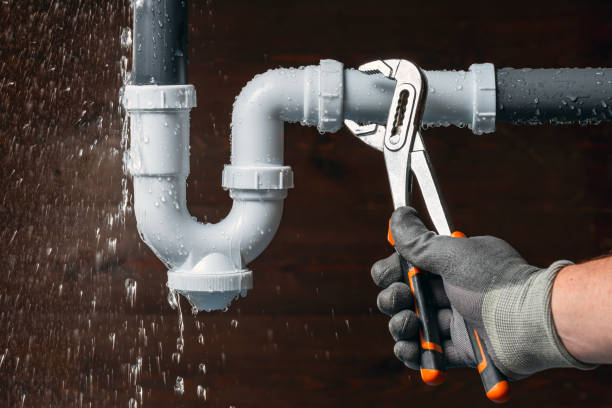 Professional Leak Detection technician working in Cambridge City, IN